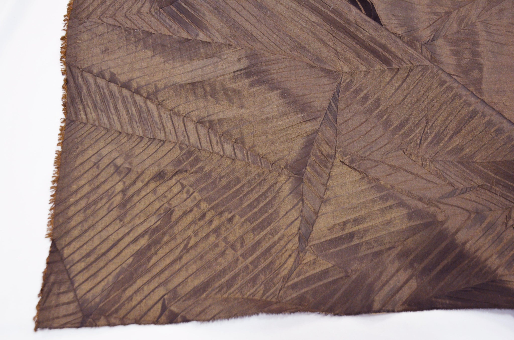 Taffeta Fabric | Bark Leaf Taffeta Fabric by the Yard x 60" Wide | Apparel, Costume, Dress, Cosplay, Wedding, Tablecloth, Overlay | Zig zag Fabric mytextilefabric 3"x3" Sample Swatch Chocolate 